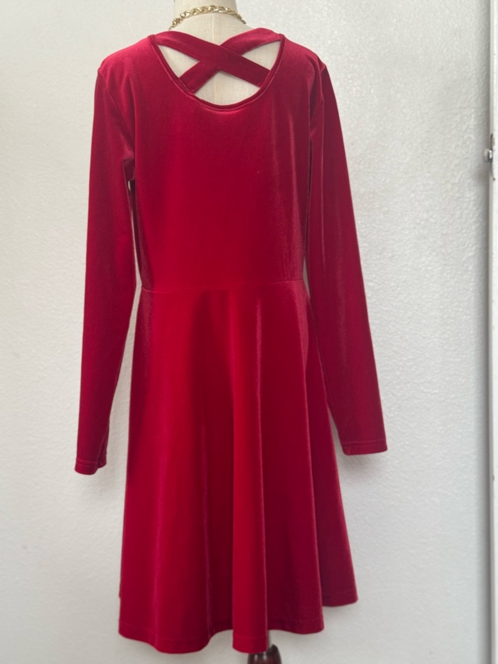 The Children’s Place Girls Red Velvet Dress Fit Flare Holiday Christmas 10 12 - Picture 4 of 8